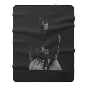 Amy Winehouse Pose Fleece Blanket